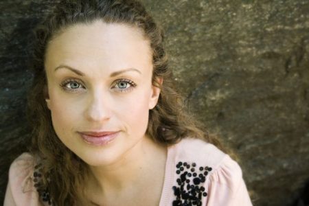 Leah Bonnema comedian
