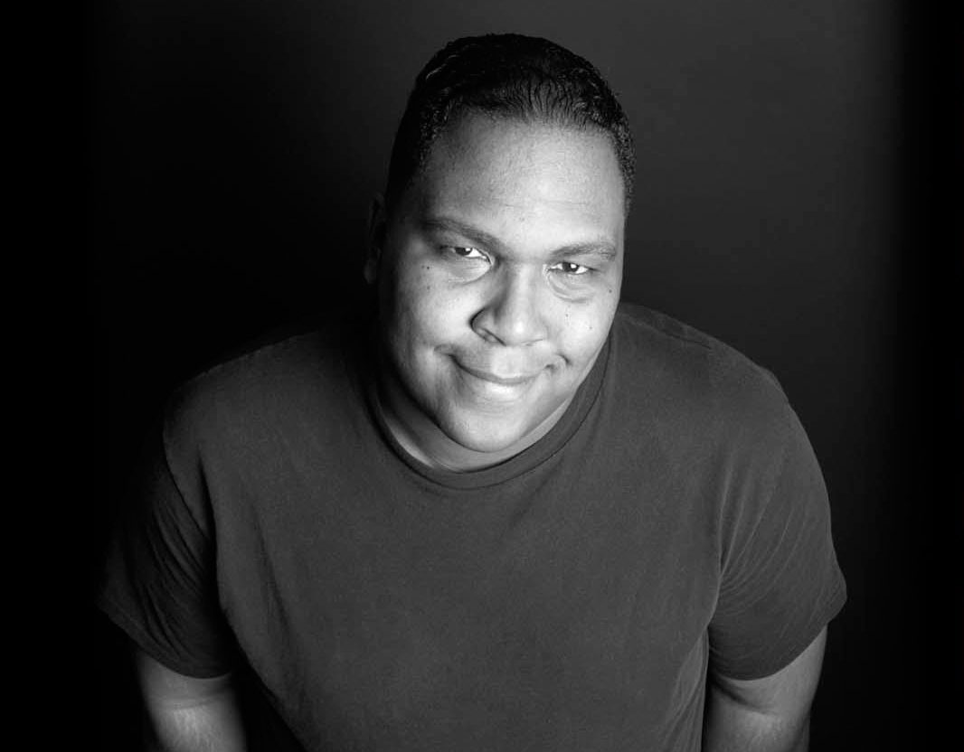 Larry XL Comedian