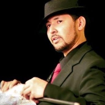 Omar Olusion Magician